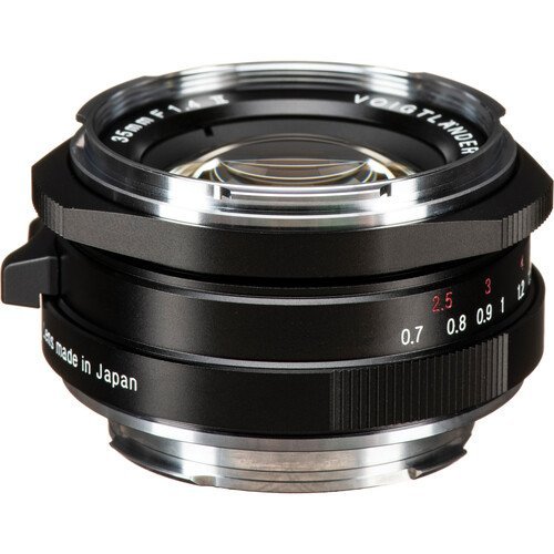 Voigtlander Nokton Classic 35mm f1.4 II SC Lens - Gambar 4